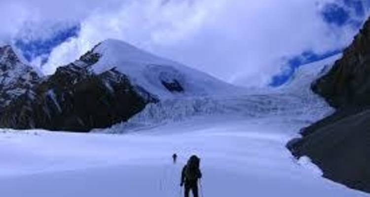 Ascensión al pico Saribung - 6.328 m - Sherpa Expedition & Trekking Pvt. Ltd. 6