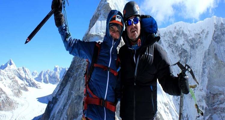 Escalada al pico Pachermo - 6.187 m - Sherpa Expedition & Trekking Pvt. Ltd. 5