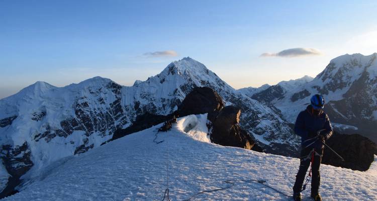 Excursionismo y escalada: Nevado Qampa - 2 días - Unu Raymi Expeditions 10