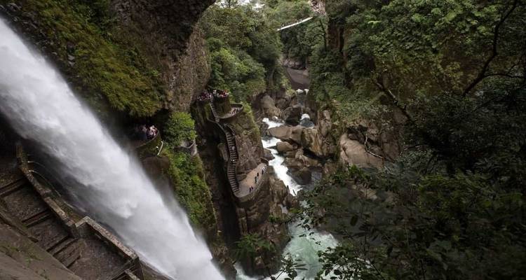 Circuito privado de 2 días: laguna de Quilotoa y Baños - aventura en las cascadas - Latin Adventures 3
