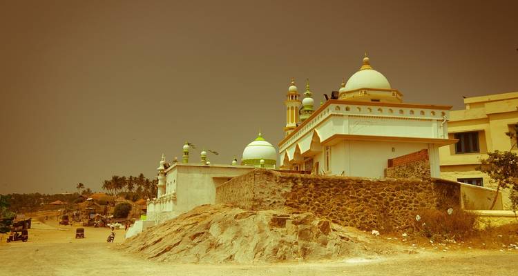 Beaches And Temples Of Kovalam And Trivandrum - Agora Voyages OPC Pvt Ltd 4