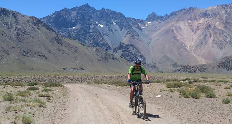 The Andes cross – Vergara Pass - MTB Tours 9