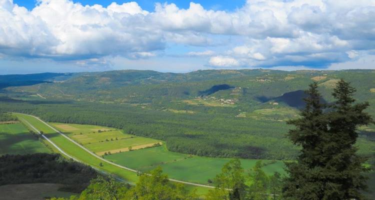 Walking adventure through green Istria - Long tour - Fiore Tours 9