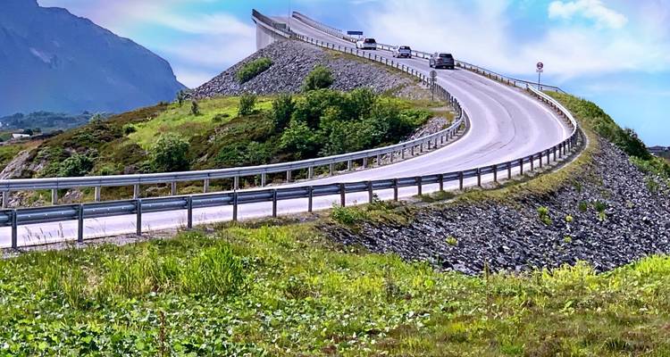 Excursión privada: Sigue a los famosos de Hollywood en los Fiordos Noruegos - Uniktur 2