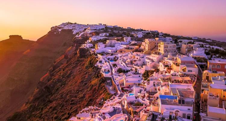 Circuit de 9 jours à Milos, Santorin et Mykonos, un circuit relaxant sur les îles grecques - Private Tours Greece 3