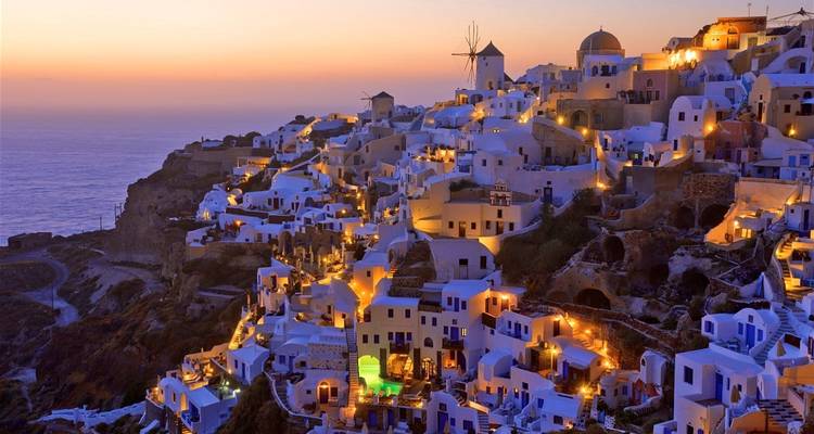 Circuit de 9 jours à Milos, Santorin et Mykonos, un circuit relaxant sur les îles grecques - Private Tours Greece 8