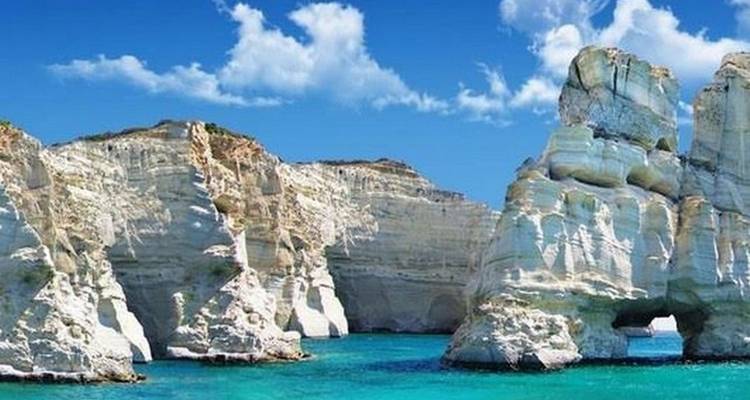 Circuit de 9 jours à Milos, Santorin et Mykonos, un circuit relaxant sur les îles grecques - Private Tours Greece 2