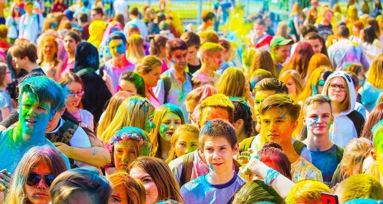 Limited Offer : Color Festival Celebration with Golden Triangle - Ghum India Ghum 3