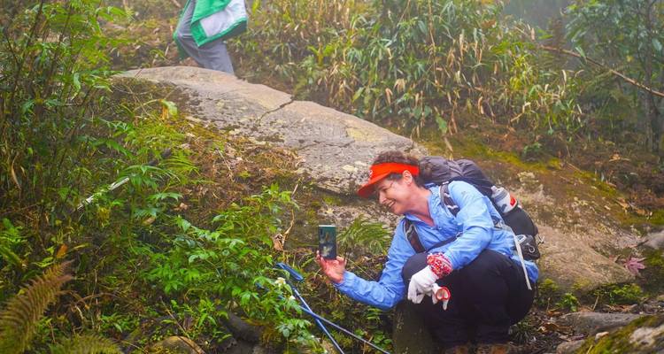Trekking dans la montagne de Fansipan 2 jours 1 nuit - Mr Linh's Adventures 3