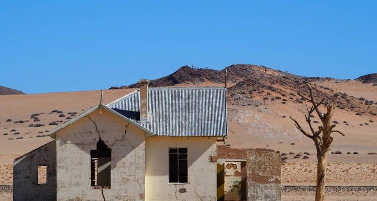 6 Day Sossusvlei, Fish River Canyon & Kolmanskop - Chameleon Safaris Namibia 2