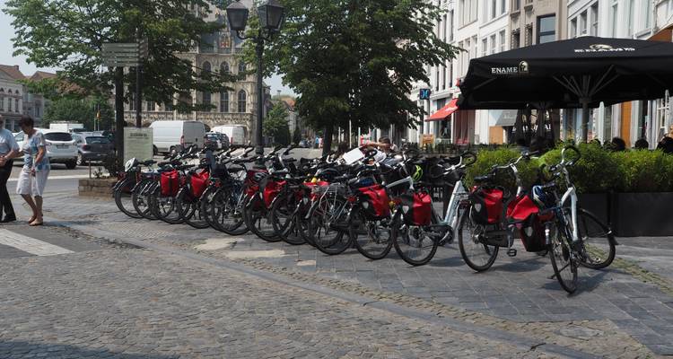 Champagne, Épernay - Paris, Bike et; Barge en France - Feniks Charter 6