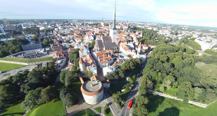 Tournée en Pologne et dans les États baltes - Smart Travel OU 7