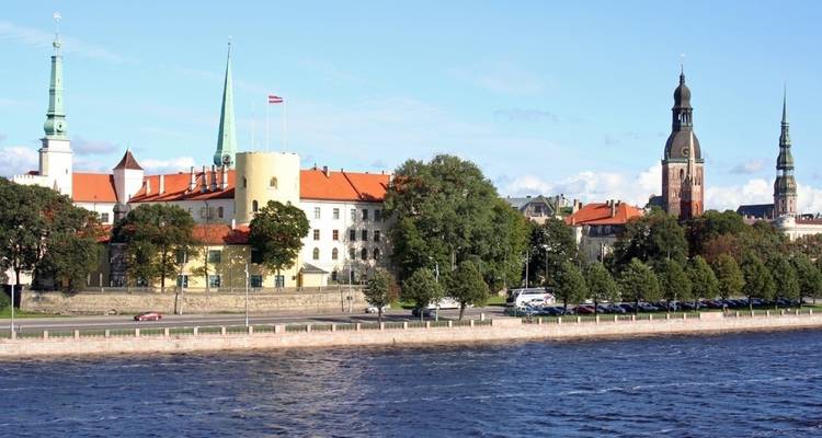 Tournée en Pologne et dans les États baltes - Smart Travel OU 6