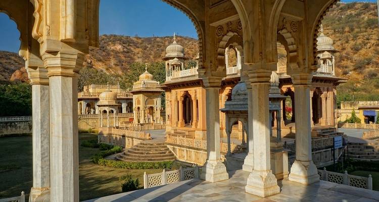 Heart of India: Tigers, Temples & Taj Mahal Luxury Tour - 11 Days - Amazing India Tours 4