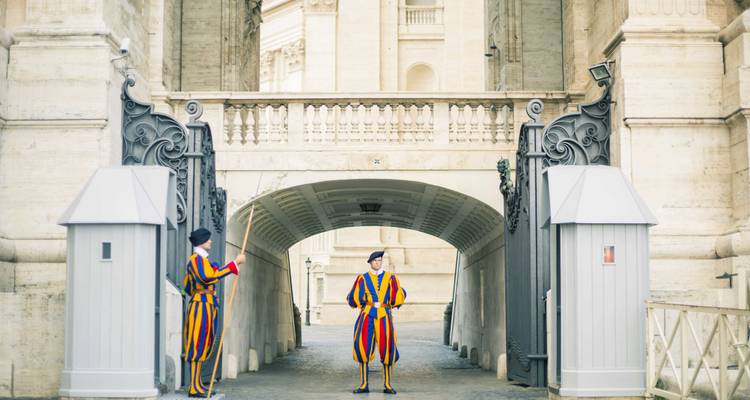 Luxury Rome Uncovered: Iconic Sights & Hidden Gems - Exploro Tours 6
