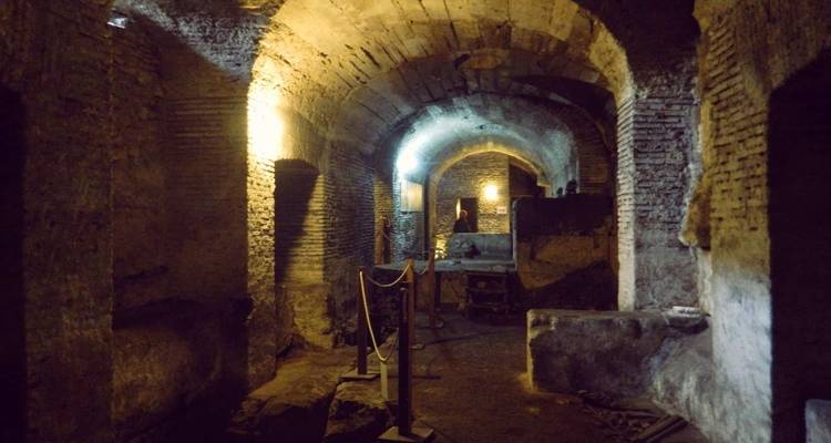Luxury Rome Uncovered: Iconic Sights & Hidden Gems - Exploro Tours 10