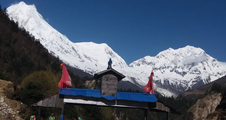 Manaslu Circuit Trek 11 Days - Sherpa Expedition Teams 2