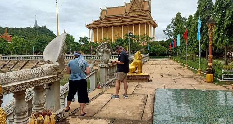 Stupas d'Udong, Tuol Sleng et le champ de bataille de Choeung Ek - Euro Khmer Voyages 2