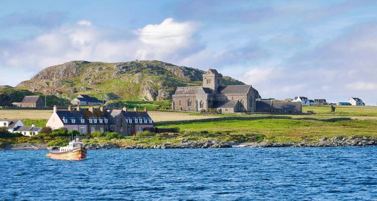Mull, Iona & Staffa Puffin Experience - Highland Explorer Tours 7