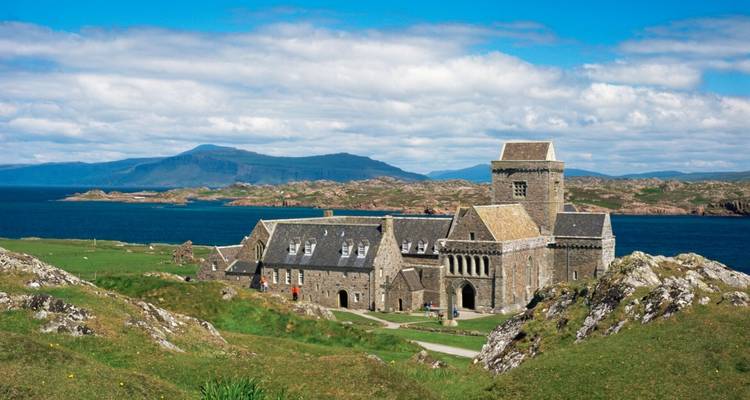 Mull, Iona & Staffa Puffin Experience - Highland Explorer Tours 8