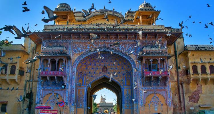 Hotel patrimonio esencia de la India con relajante Goa, vuelos incluidos - Payless tours india 3