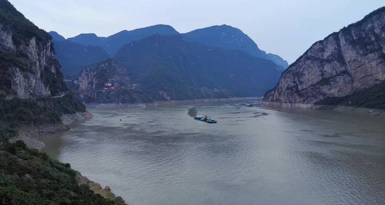 Yangtze River Deluxe Cruise 5D/4N from Yichang to Chongqing - Silk Road Trips 9