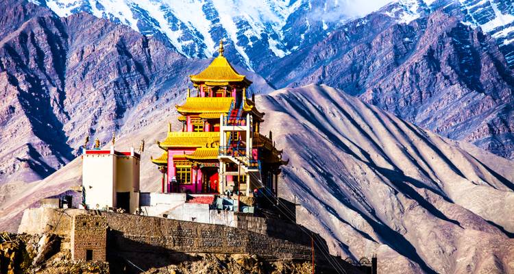 13 Days Romantic Golden Triangle Tour with Leh and Ladakh(ALL INCLUSIVE) - Travel Con 7