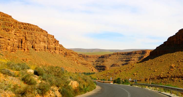 Circuit privé de 4 jours de Fès au Sahara jusqu'à Marrakech - Circuit privé - Explore Morocco Travel 4