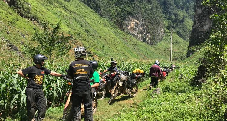 Ruta en moto por el norte de Vietnam: Ba Be, Ha Giang, Sapa, Lai Chau, Son La - DNQ Travel 3