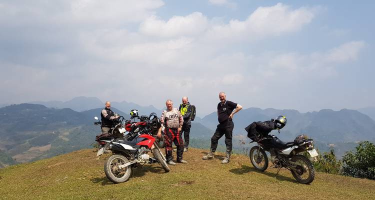 Ruta en moto todoterreno por Vietnam hasta Ha Giang pasando por Dong Van, Meo Vac y el lago Ba Be - DNQ Travel 2
