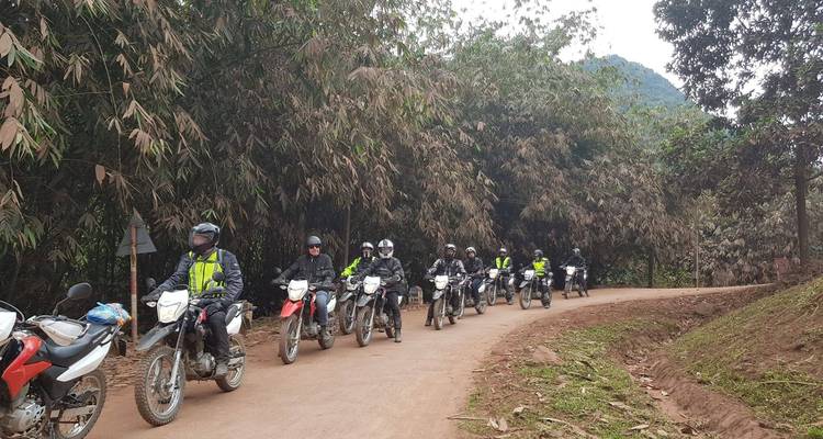 Ruta en moto todoterreno por Vietnam hasta Ha Giang pasando por Dong Van, Meo Vac y el lago Ba Be - DNQ Travel 7