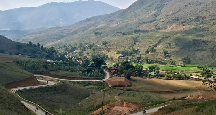 Ruta en moto por Vietnam más vendida Sapa, Ha Giang, Mai Chau - 10 días - DNQ Travel 3