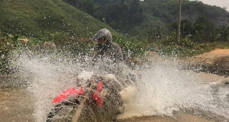 Circuit en moto tout- terrain dans le nord du Laos : Houeixai, Triangle d'or, Luang Namtha, Muang Khoua, Nong Khiaw, Pak Xeng - DNQ Travel 2