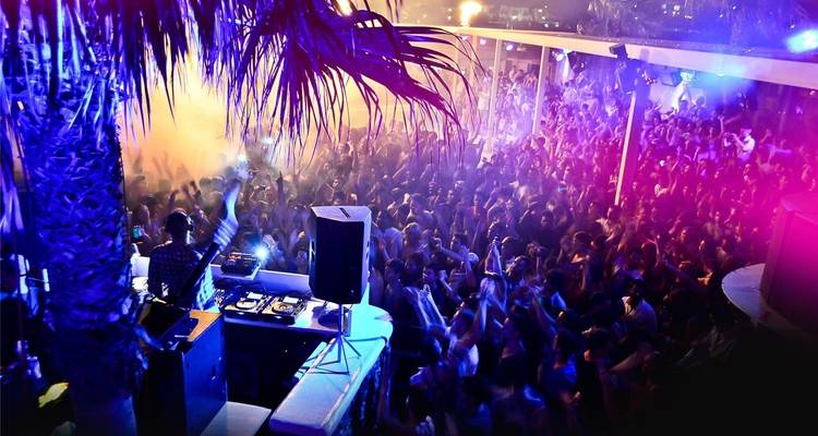 Mykonos Experience 4D/3N - Bamba Travel 10