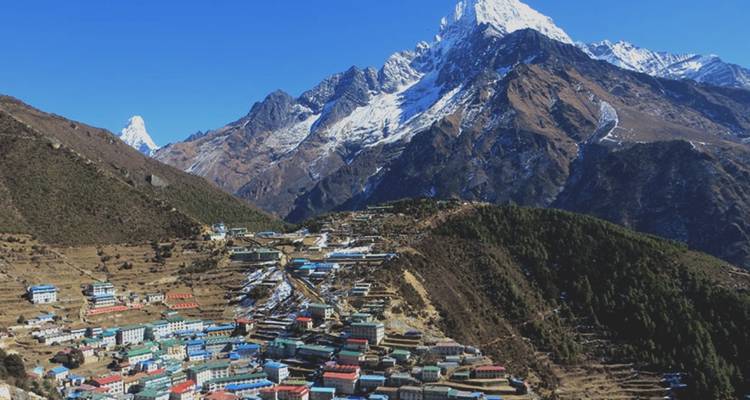 Excursionismo en panorámico al Everest - Adventure Bound 2
