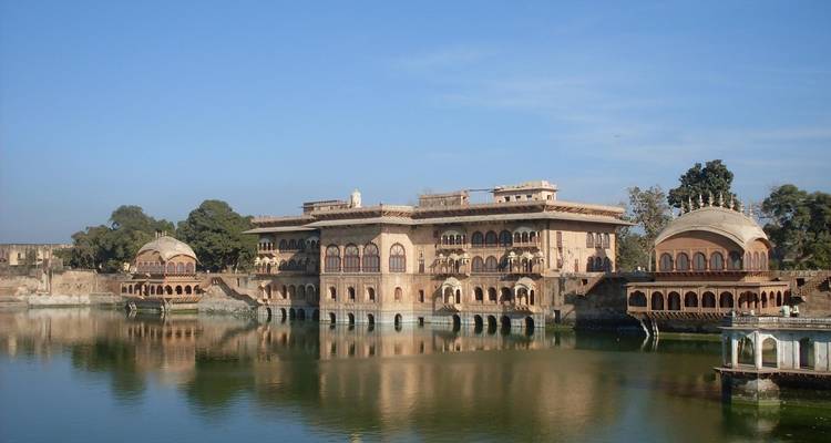 Delhi to Agra & Bharatpur Birdwatching Excursion - Agora Voyages OPC Pvt Ltd 9