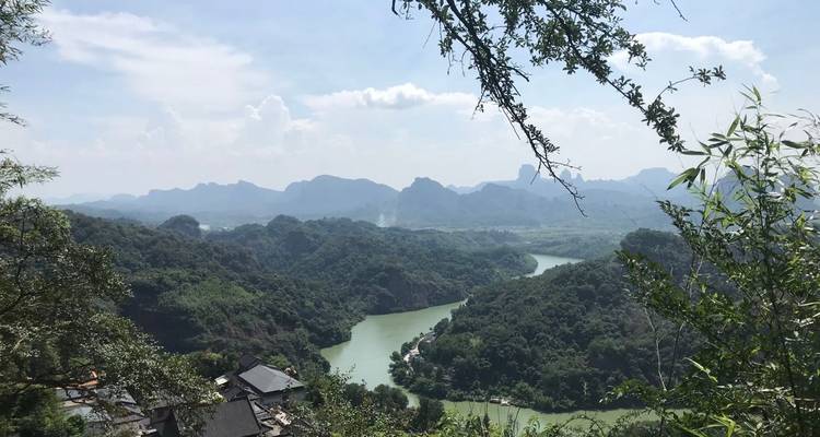 Visite privée de 3 jours du canyon de Gulong, du corridor des pics et du mont Danxia depuis Guangzhou - Silk Road Trips 6