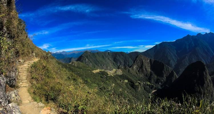 02 Day Short Inca Trail to Machu Picchu – Group Service - Inkayni Peru Tours 7