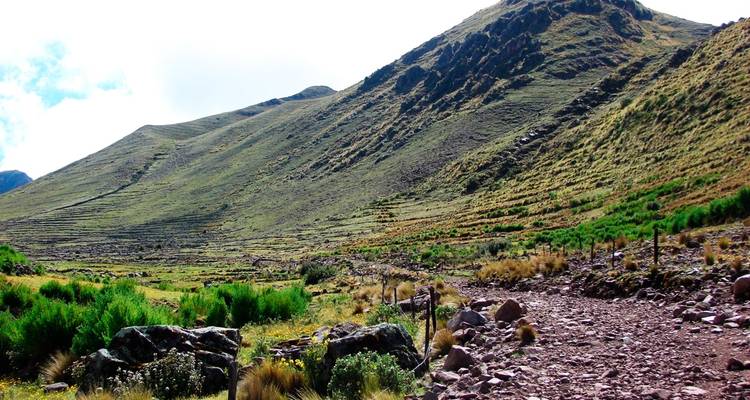 Caminata Huchuy Qosqo a Machu Picchu - Inkayni Peru Tours 8