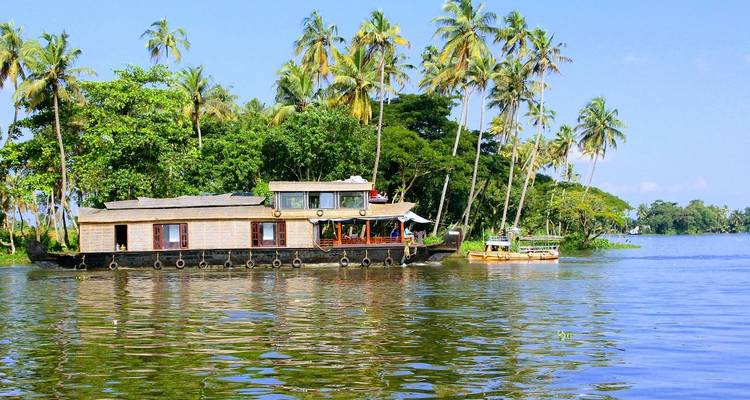 Exotic tour of kerala - Anaisha journey 2