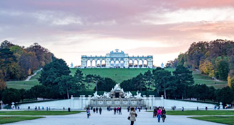 5 Countries in 9 Days: VIP Tour - Prague Best Experience 9