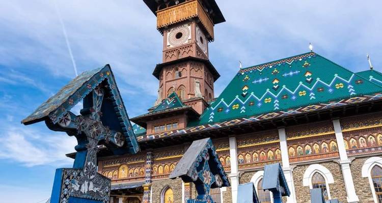 Circuito privado de 8 días por la UNESCO sitios de Transilvania, monasterios pintados de Bucovina, iglesias de Madera de Maramures y Cementerio Alegre de Sapanta - Transylvania Discovery Tours 9