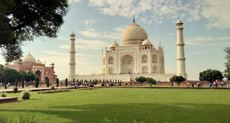 Popular Taj Mahal tour With Bandhavgarh & Kanha  Wildlife Tiger Safari all inclusive - Real viaggi india  4