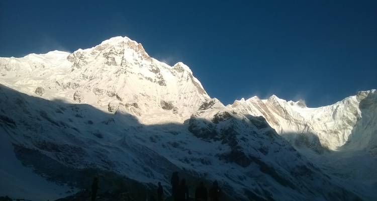 Servicio de guía del excursionismo por el valle de Langtang - Nepal Holiday Treks And Tours 3