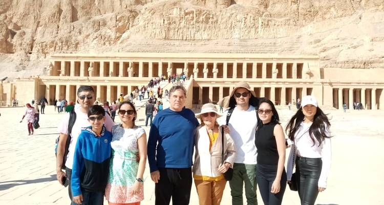 8 días circuito Egipto esencial el Cairo y crucero por el Nilo 5 estrellas hotel y vuelos Inc - Look at Egypt Tours  10