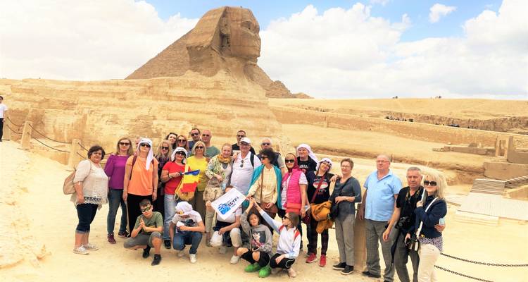 8 días circuito Egipto esencial el Cairo y crucero por el Nilo 5 estrellas hotel y vuelos Inc - Look at Egypt Tours  4