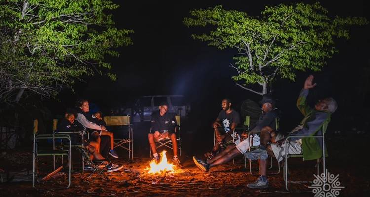 Safari de 6 días / 5 noches por Namibe, Cunene y Lubango - Across Africa Tours & Travel 2
