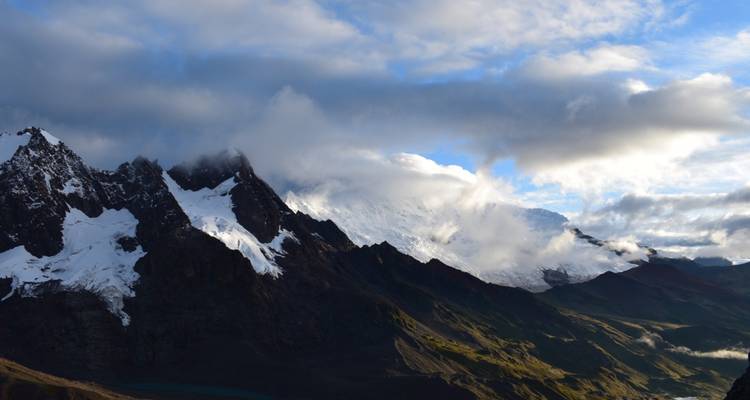 Excursionismo y escalada: Nevado Mariposa - 5870 m - Unu Raymi Expeditions 2