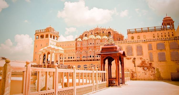 7-8 Days Tour of Delhi, Agra, Jaipur - & Jaisalmer [Rajasthan] - TTI TOURS 7