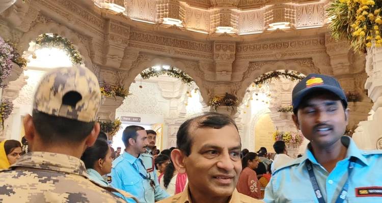 Descubrimiento de la divina Ayodhya: viaje espiritual de un día desde Lucknow - Agora Voyages OPC Pvt Ltd 2